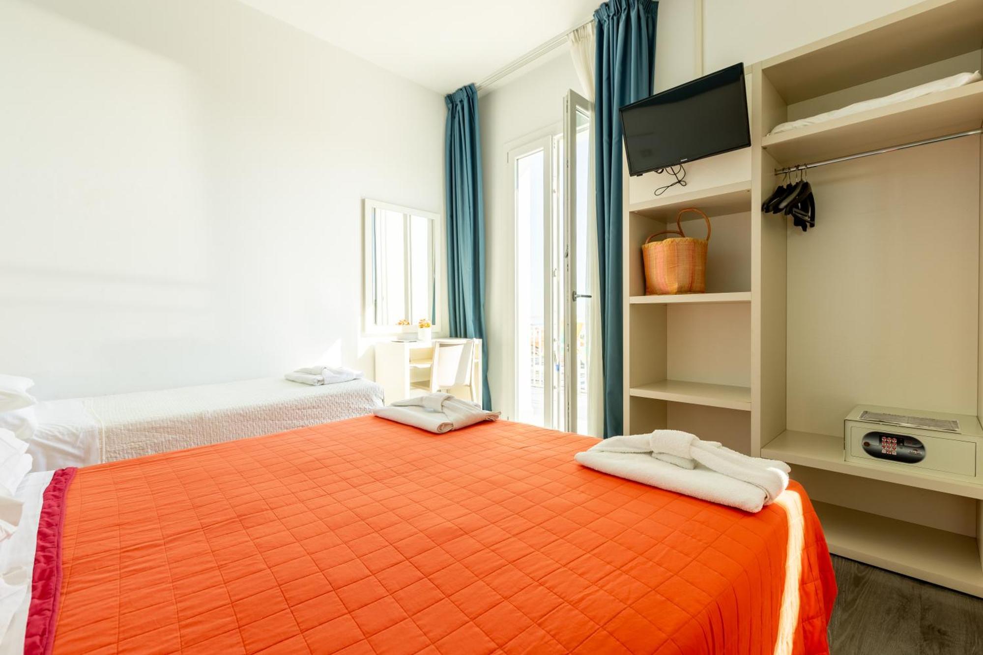 Hotel Kim Rimini Luaran gambar