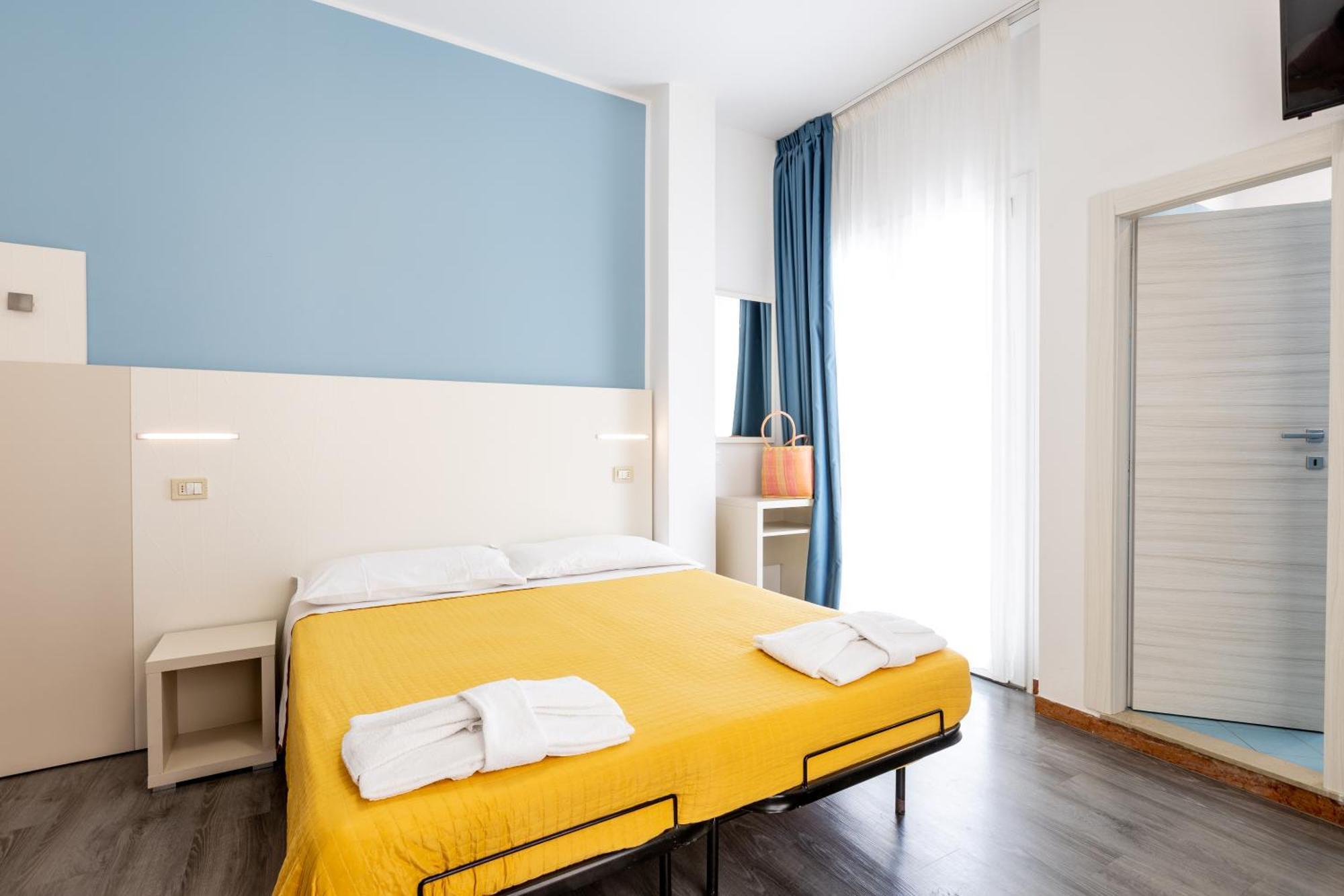 Hotel Kim Rimini Luaran gambar