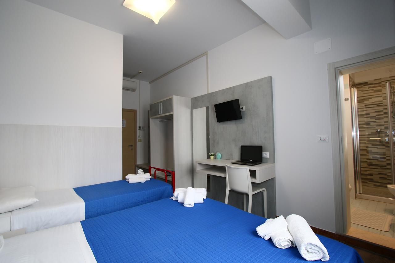 Hotel Kim Rimini Luaran gambar