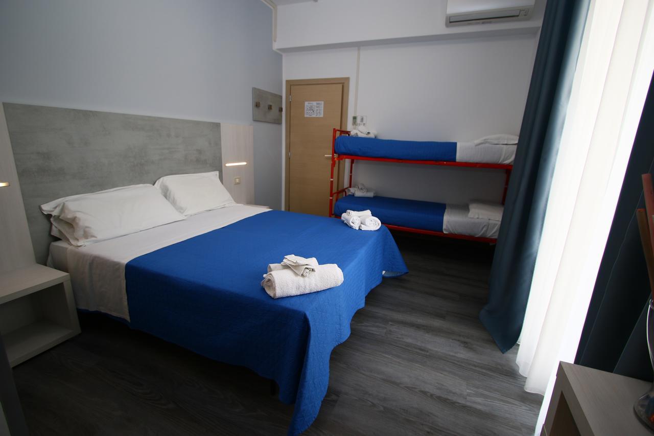 Hotel Kim Rimini Luaran gambar