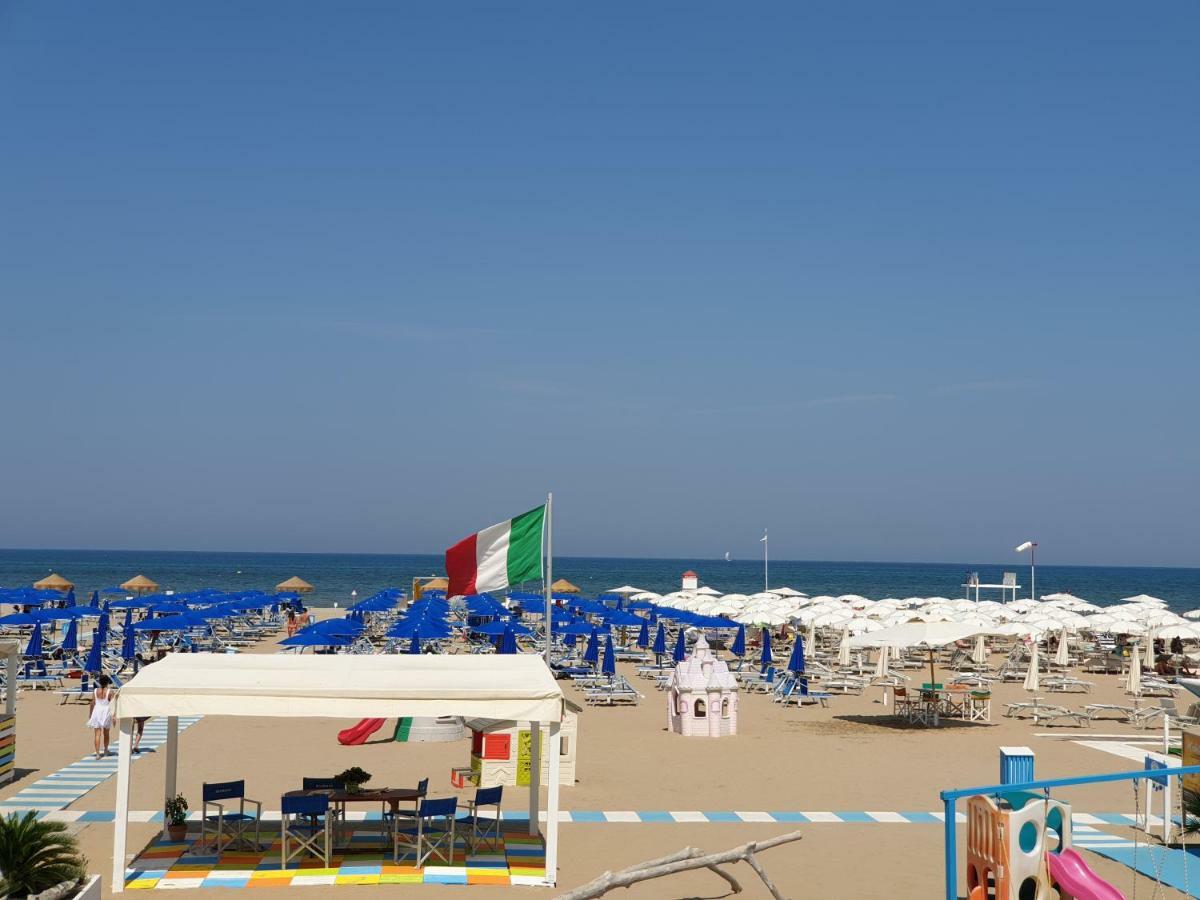 Hotel Kim Rimini Luaran gambar